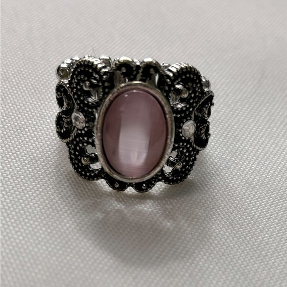 Silver Tone Stretch Ring With Pink Stone&2 Rhinestones Excellent Cond Women's OS - Picture 2 of 3